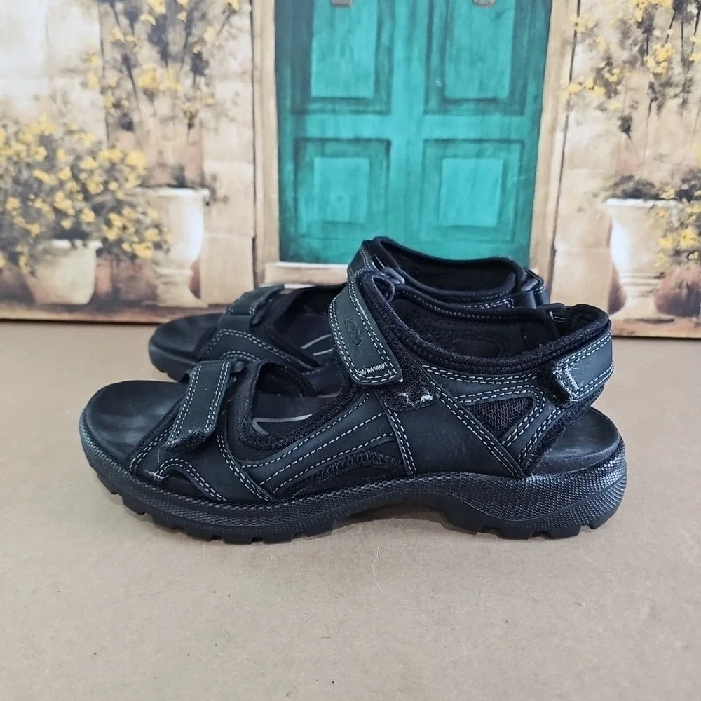 ECCO Sport Womens Yucatan Plus Offroad Sandals EU 40 US 8.5-9 Black Leather‎
